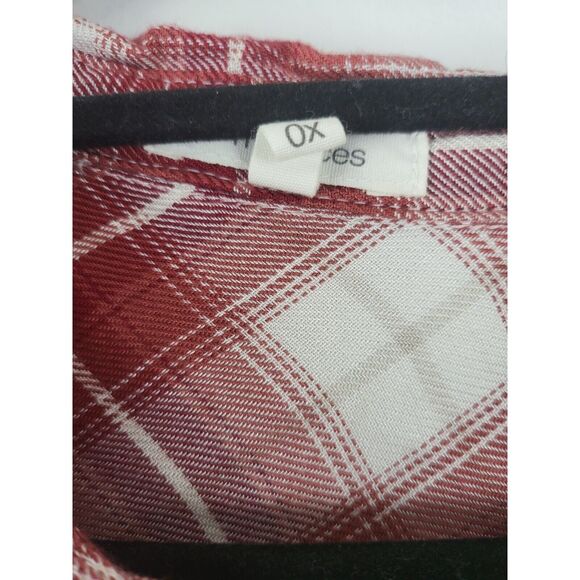 Maurices Button Front Top 0X Womens Plus Size Red White Long Sleeve Pocket Top - Picture 3 of 6